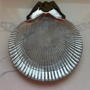 Vintage Arthur Court Clam Shell  Tray Aluminum  With Brass Seahorse Accents 1978